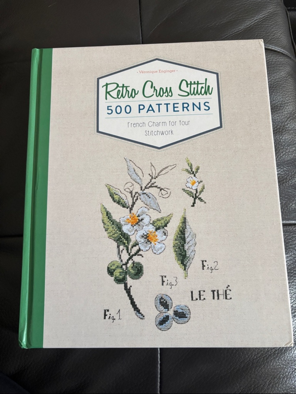 Retro Cross stitch 500 Patterns-French charm